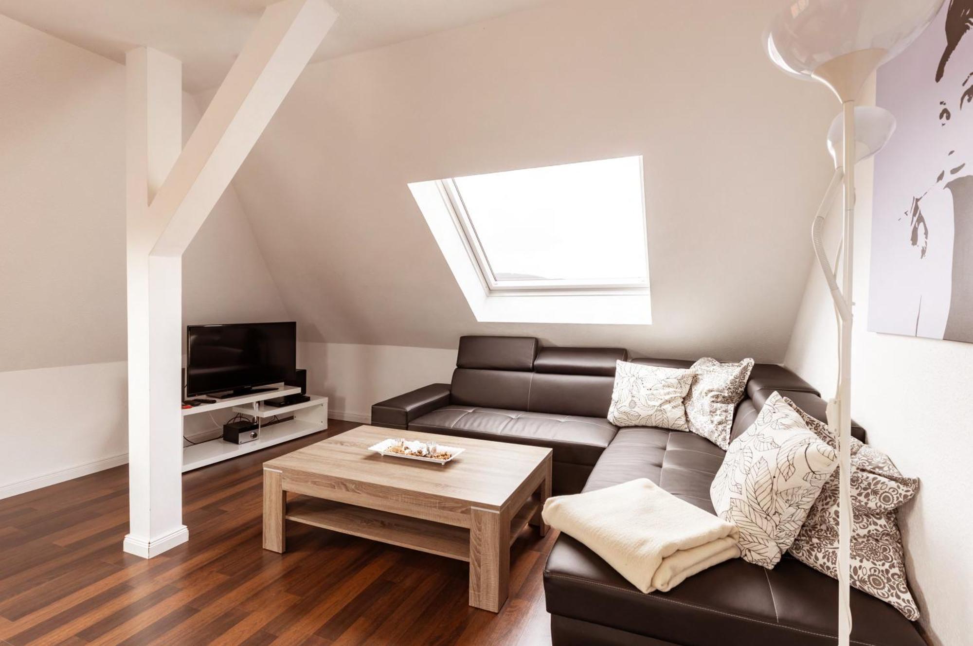 Ziesing Apartment *